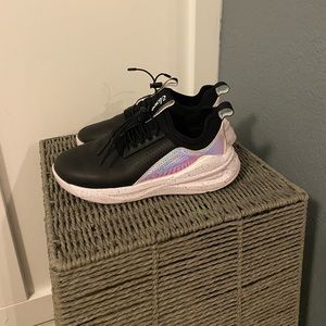 Womens Clove Shoes 2022 edition